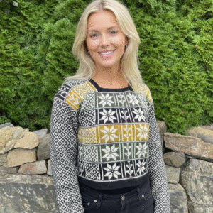 Ulvik Rose jakke og genser